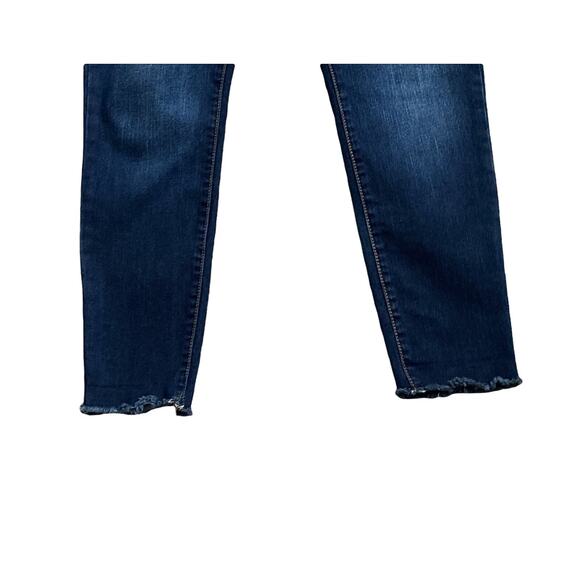 NO BOUNDARIES Womens Size 9 High Rise Skinny Raw Hem Dark Blue Jeans 26" Inseam - Picture 5 of 7